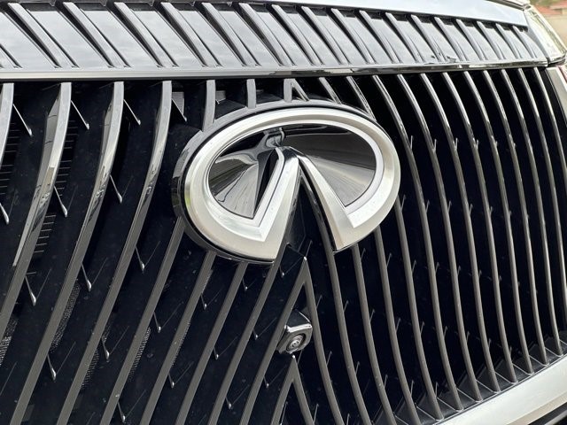 2025 Infiniti QX80 Sensory photo 12