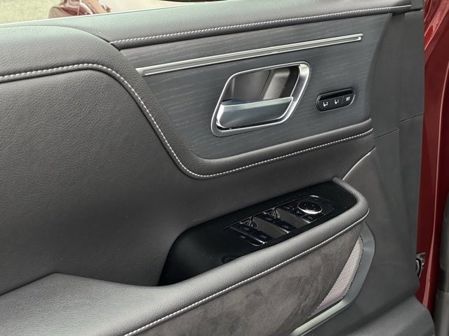 2025 Infiniti QX80 Sensory photo 15