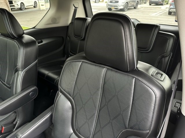 2025 Infiniti QX80 Sensory photo 23