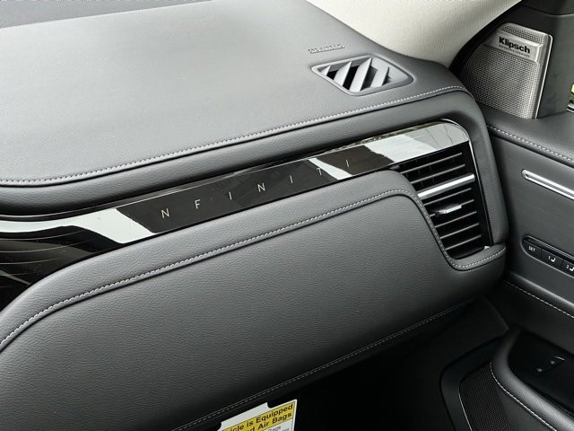 2025 Infiniti QX80 Sensory photo 38