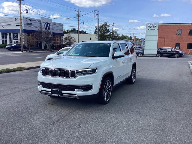 2022 Jeep Wagoneer Series III Series III 4x4 Gas/Electric V-8 5.7 L/345 [0]