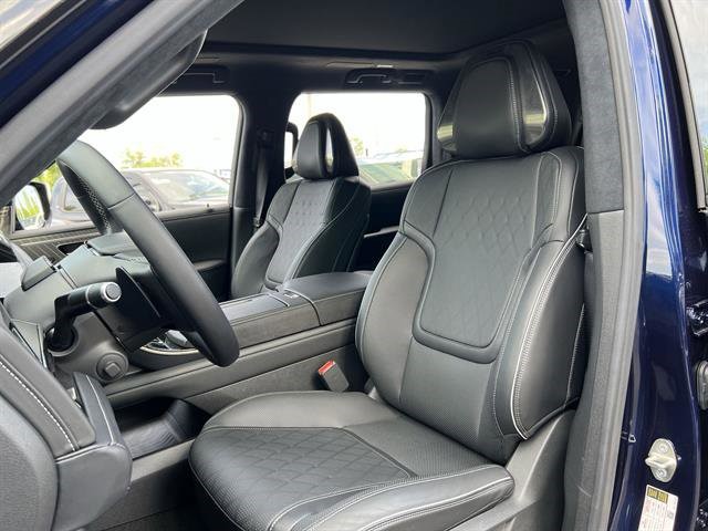 2025 Infiniti QX80 photo 10