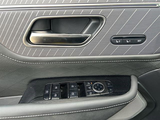 2025 Infiniti QX80 photo 12