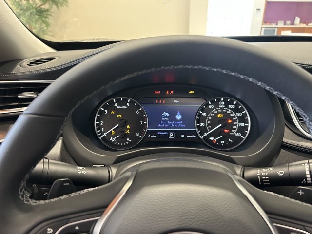 2025 Infiniti QX50 Luxe photo 11