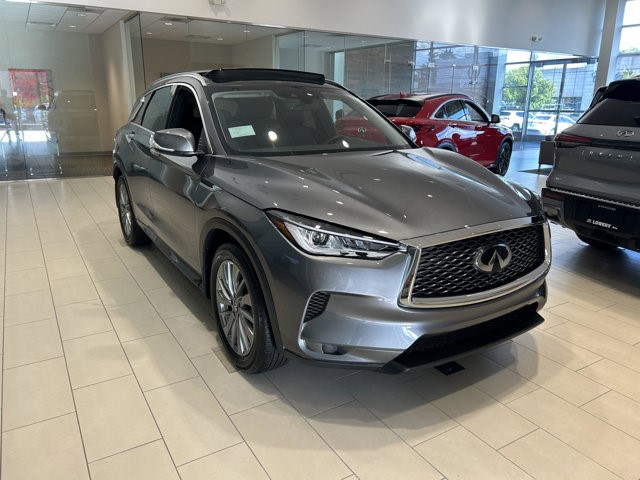 2025 Infiniti QX50 Luxe photo 3