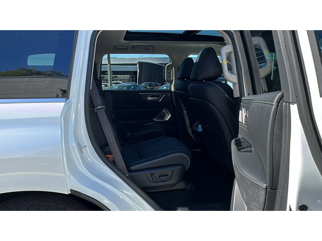 2025 INFINITI QX80 SENSORY SENSORY AWD Twin Turbo Premium Unleaded V-6 3.5 L/213 [9]