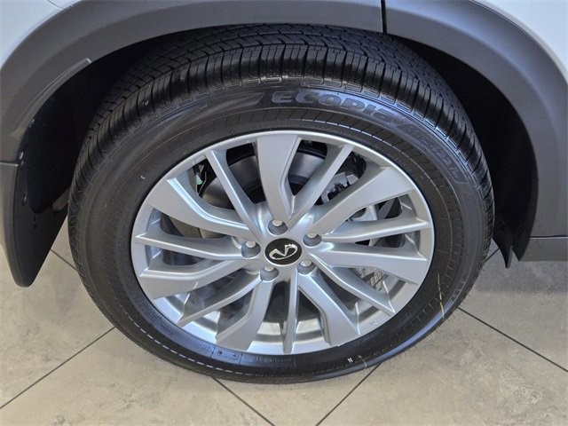 2025 Infiniti QX50 PURE AWD photo 10