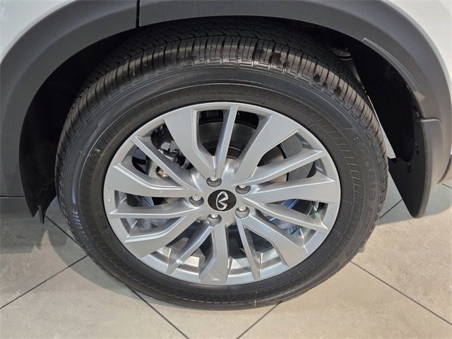 2025 Infiniti QX50 PURE AWD photo 11