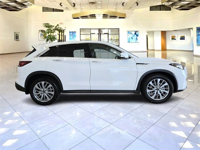 2025 Infiniti QX50 PURE AWD photo 8