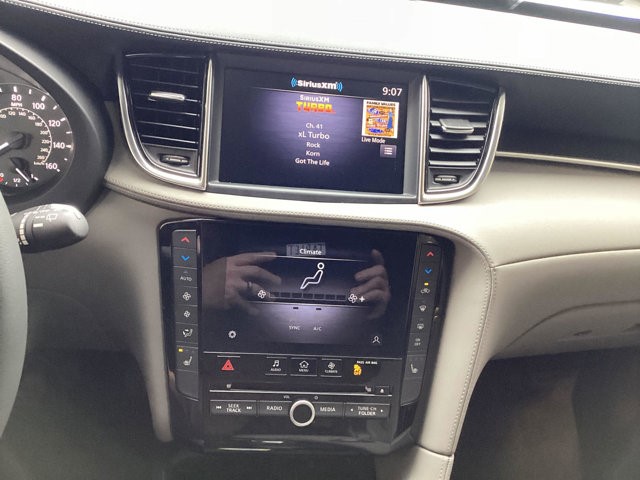 2025 Infiniti QX50 Luxe photo 13
