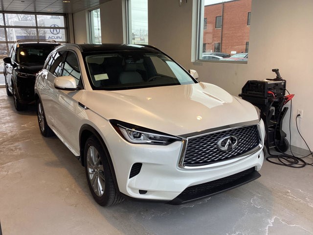 2025 Infiniti QX50 Luxe photo 3