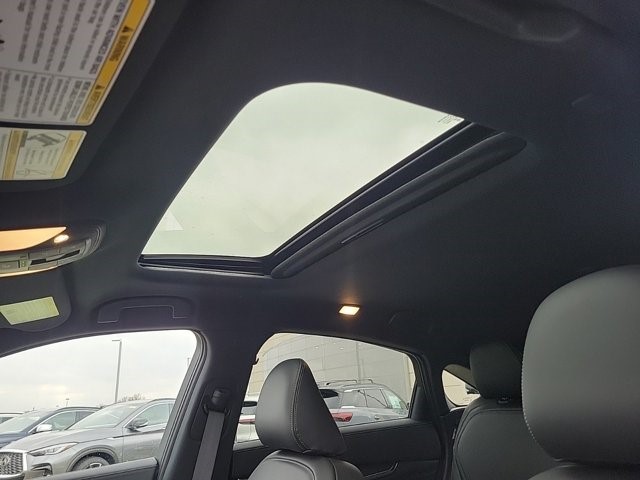 2025 Infiniti QX55 Essential photo 13