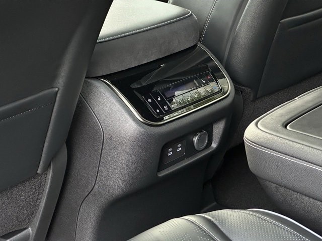 2025 Infiniti QX80 photo 22