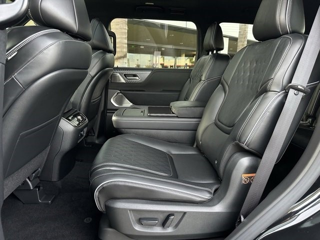 2025 Infiniti QX80 photo 23