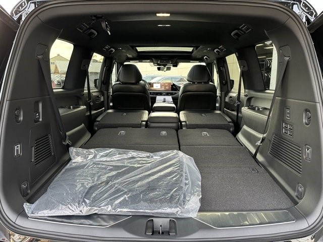 2025 Infiniti QX80 photo 28