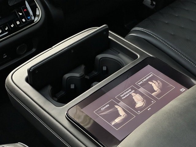 2025 Infiniti QX80 photo 32