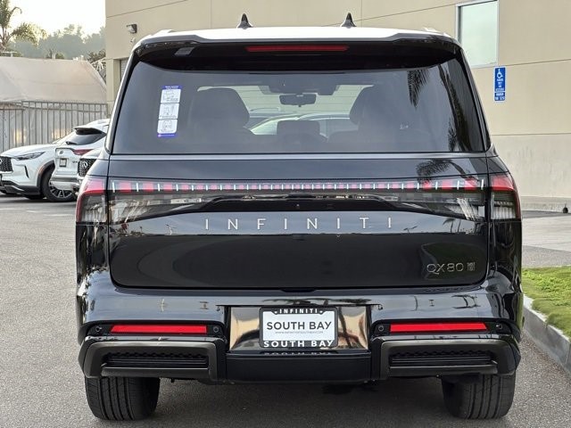 2025 Infiniti QX80 photo 8