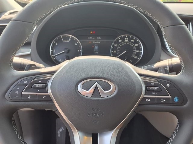 2025 Infiniti QX50 Luxe photo 10