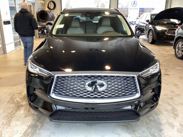 2025 Infiniti QX50 Luxe photo 2