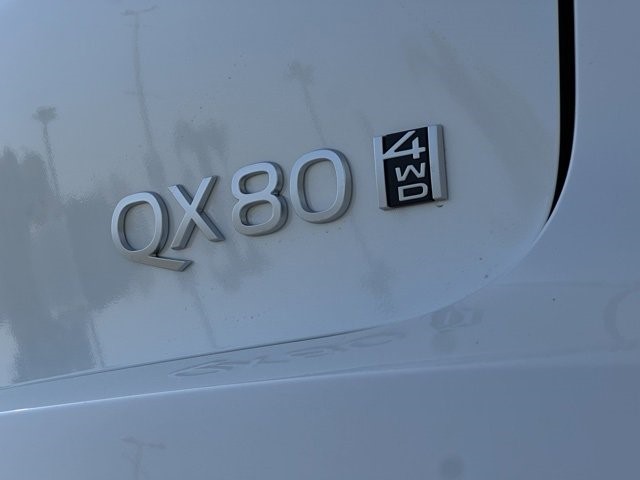 2025 Infiniti QX80 Luxe photo 10