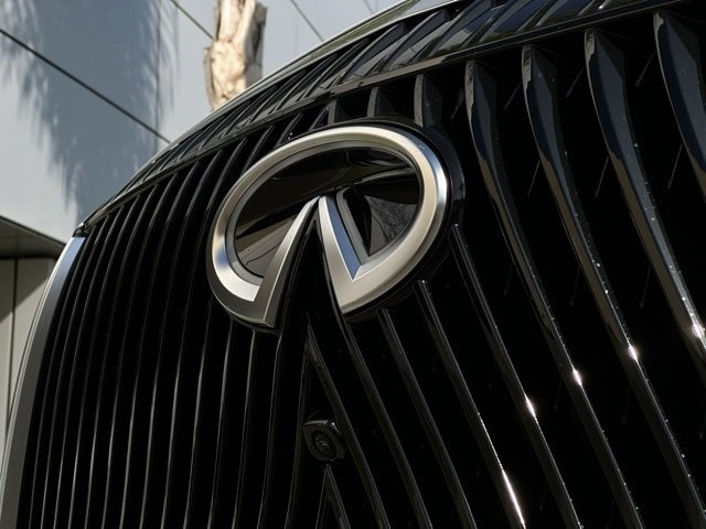 2025 Infiniti QX80 Luxe photo 16