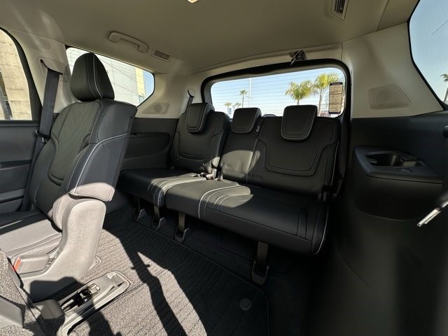 2025 Infiniti QX80 Luxe photo 25
