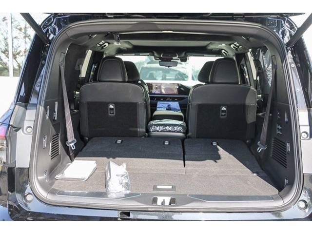 2025 Infiniti QX80 photo 23