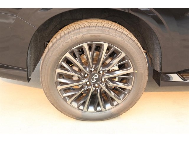 2025 Infiniti QX80 photo 8