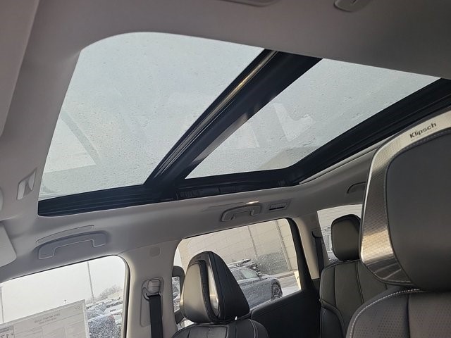 2025 Infiniti QX80 Sensory photo 14