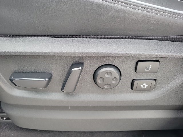 2025 Infiniti QX80 Sensory photo 16