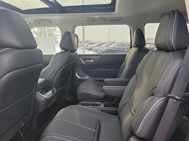 2025 Infiniti QX80 Sensory photo 17