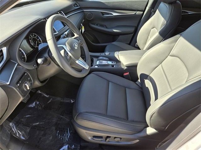 2025 Infiniti QX50 PURE AWD photo 11