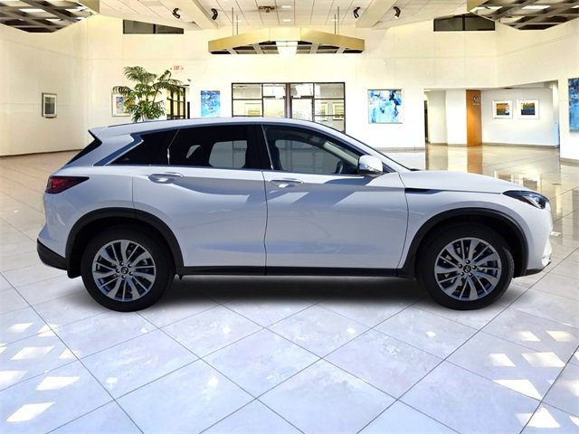 2025 Infiniti QX50 PURE AWD photo 8