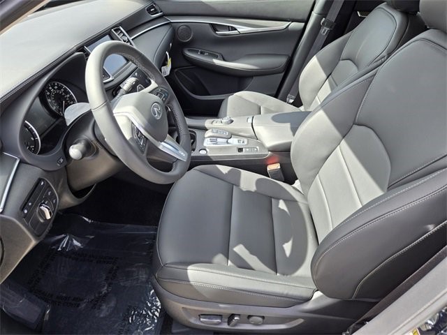 2025 Infiniti QX50 PURE AWD photo 11