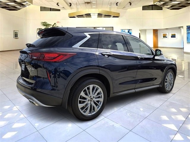 2025 Infiniti QX50 PURE AWD photo 7