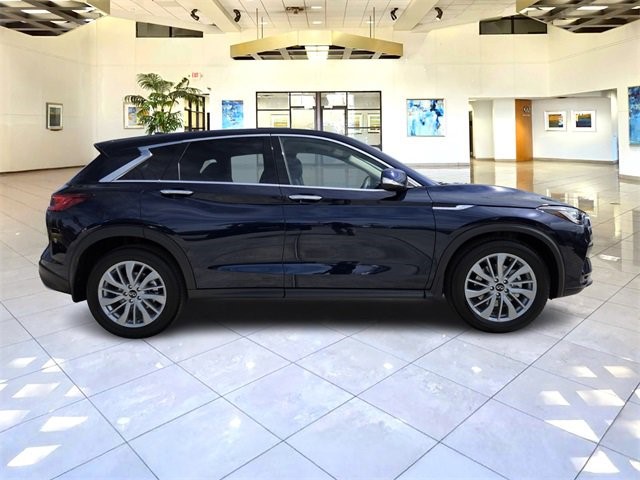 2025 Infiniti QX50 PURE AWD photo 8