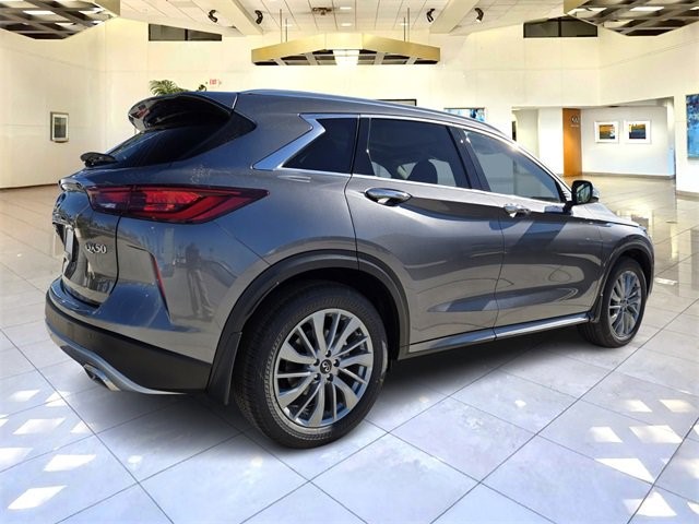 2025 Infiniti QX50 PURE AWD photo 7