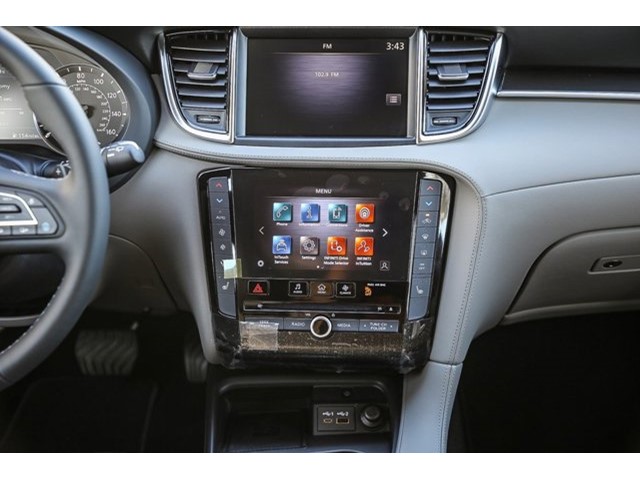 2025 Infiniti QX50 Luxe photo 13
