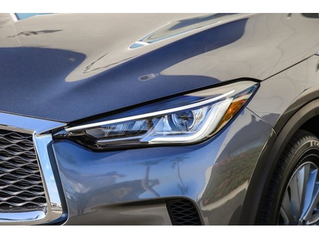 2025 Infiniti QX50 Luxe photo 4