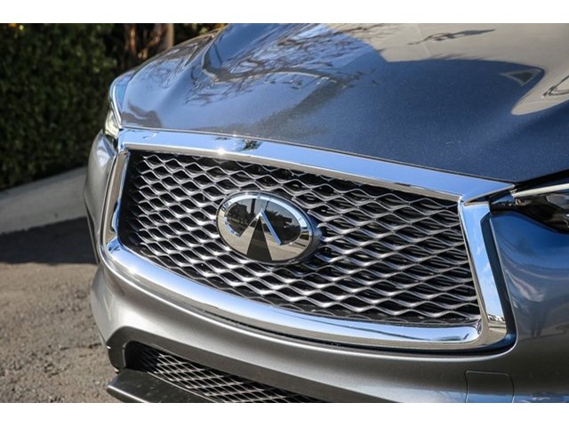 2025 Infiniti QX50 Luxe photo 5