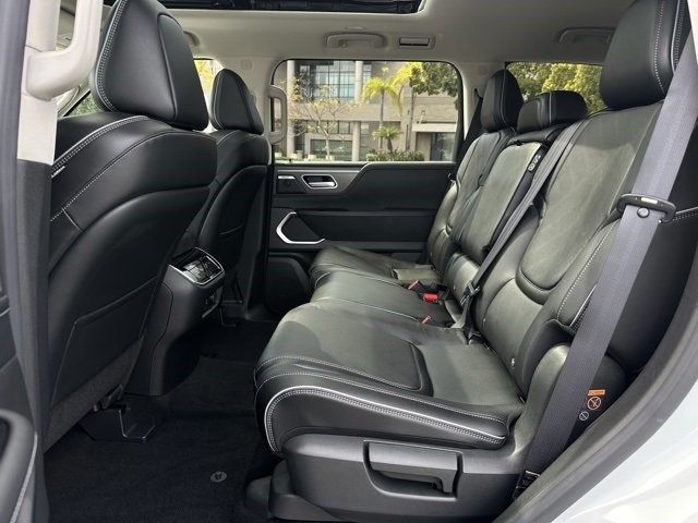 2025 Infiniti QX80 Luxe photo 19