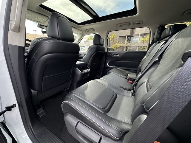 2025 Infiniti QX80 Luxe photo 21