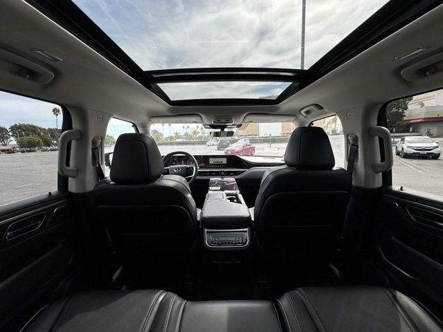 2025 Infiniti QX80 Luxe photo 27