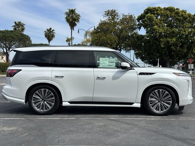 2025 Infiniti QX80 Luxe photo 9