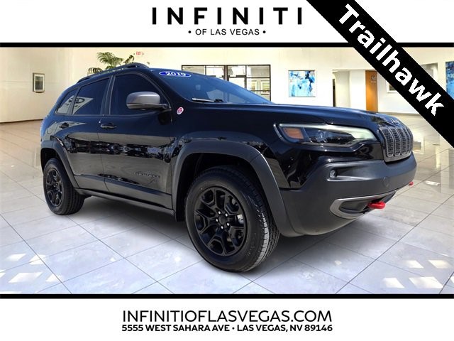 2019 Jeep Cherokee Trailhawk Trailhawk 4x4 Intercooled Turbo Premium Unleaded I-4 2.0 L/122 [8]