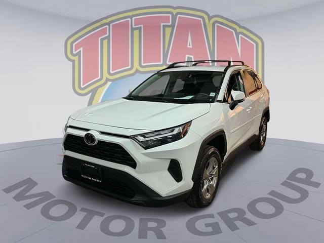 2022 Toyota RAV4 XLE [22]