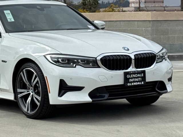 Used 2022 BMW 3 Series 330e with VIN 3MW5P7J00N8C32276 for sale in Glendale, CA