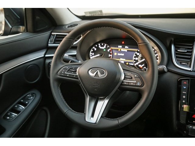 2025 Infiniti QX50 PURE photo 15