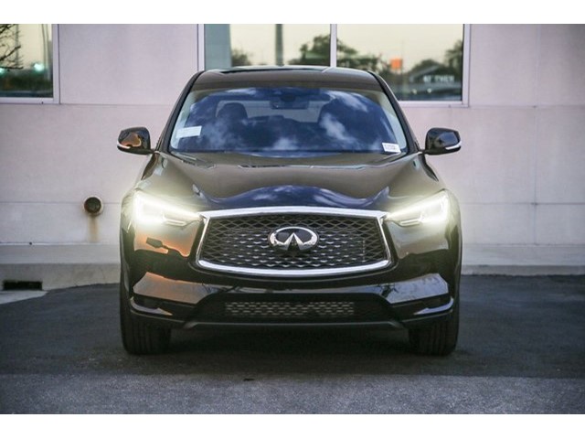 2025 Infiniti QX50 PURE photo 2
