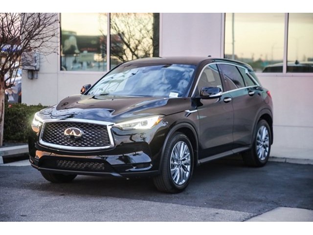 2025 Infiniti QX50 PURE photo 3